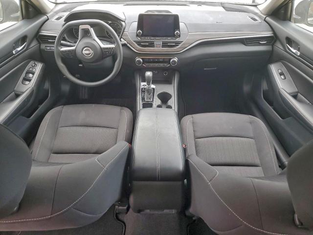 Nissan Altima Sv Image 5