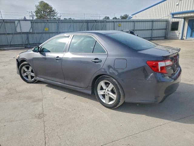 Toyota Camry L Image 7