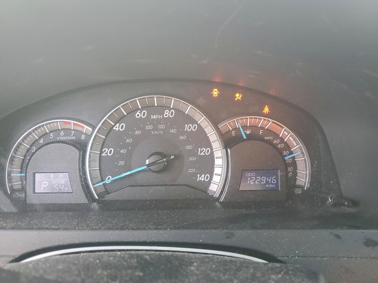 Toyota Camry L Image 4