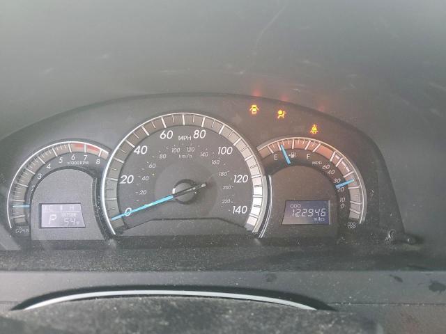 Toyota Camry L Image 4