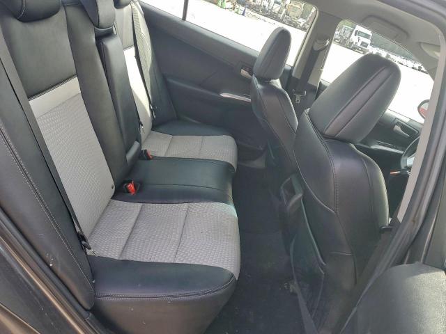 Toyota Camry L Image 9