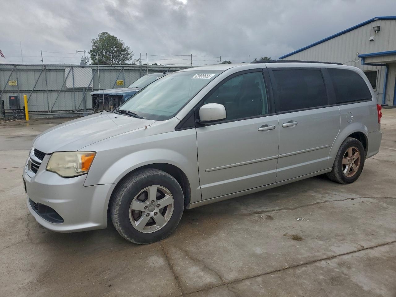 Dodge Caravan Sxt Image 1