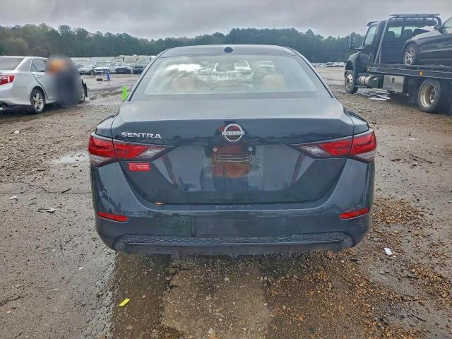 Nissan Sentra Sv Image 2