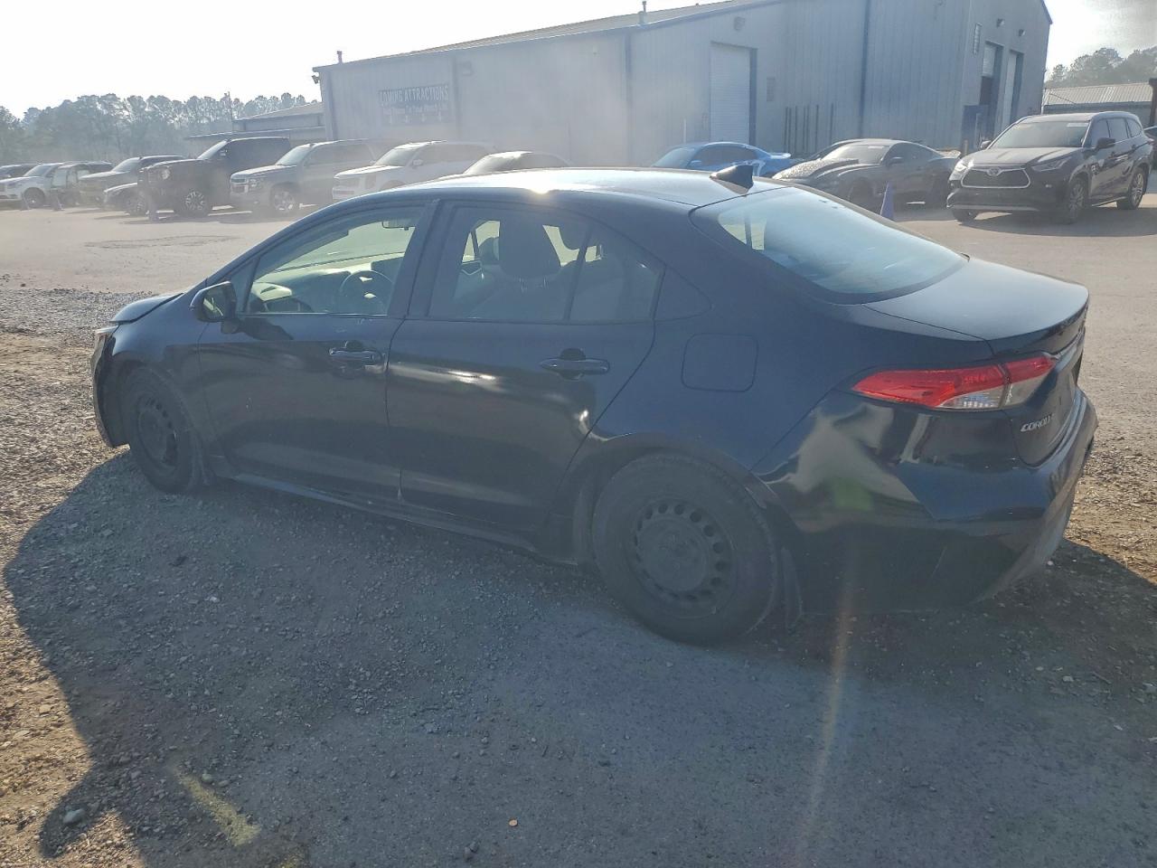 Toyota Corolla L Image 3