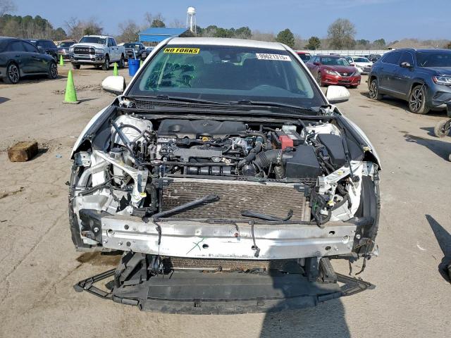 Toyota Camry L Image 12