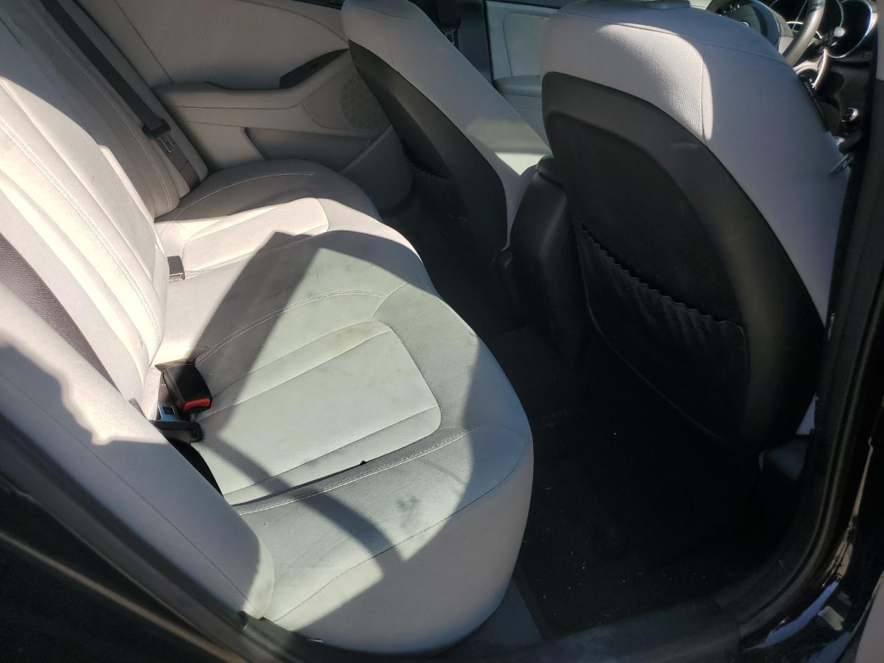 Kia Optima Lx Image 5